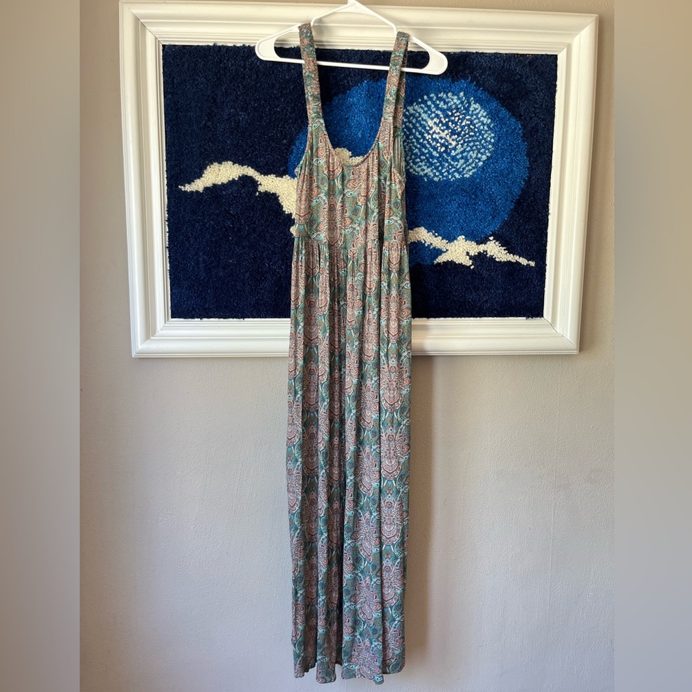 Paisley maxi dress by O’Neil-L